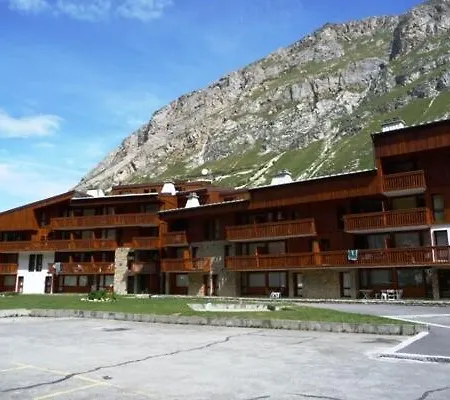 Hameaux De Val - Pour 2 Personnes Situe A A 600m Du Centre Du Village Et Des Pistes Mae-0141 *